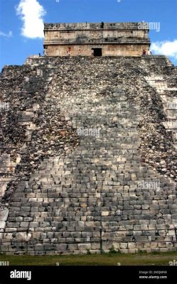 การก่อตั้งเมืองChichén Itzá: เมืองหลวงของอารยธรรมมายาที่มีอิทธิพลและความลึกลับ